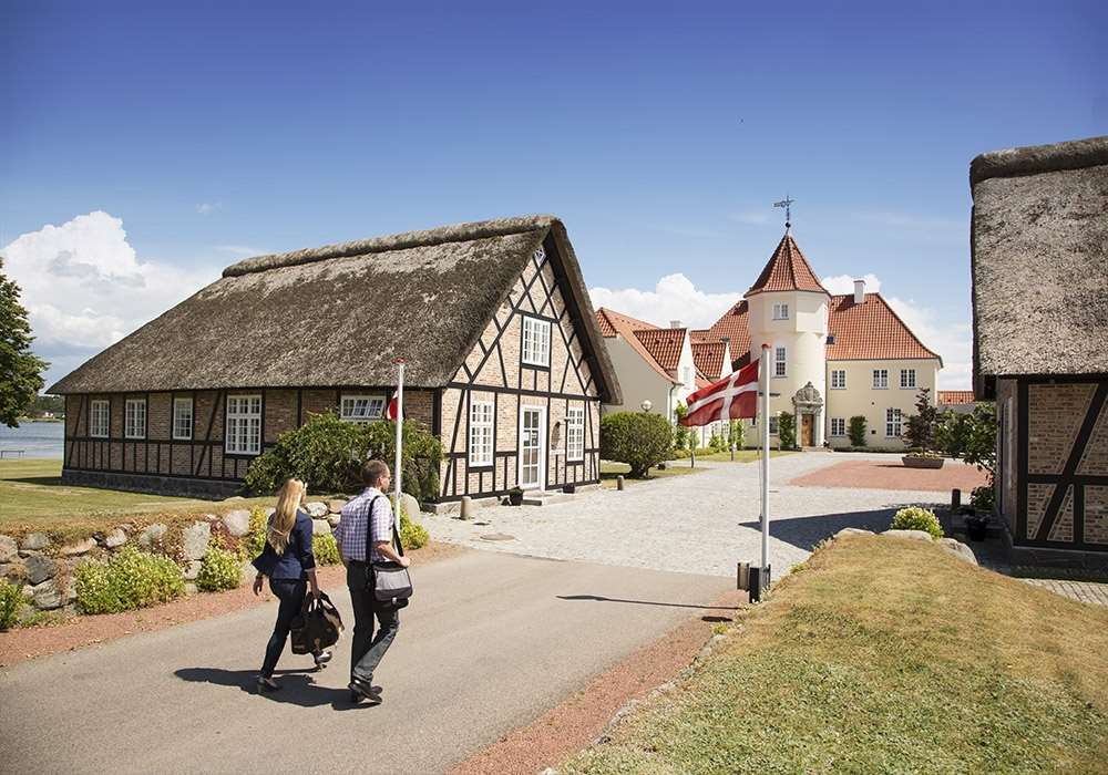 Gl. Avernaes Sinatur Hotel & Konference Ebberup Exterior foto