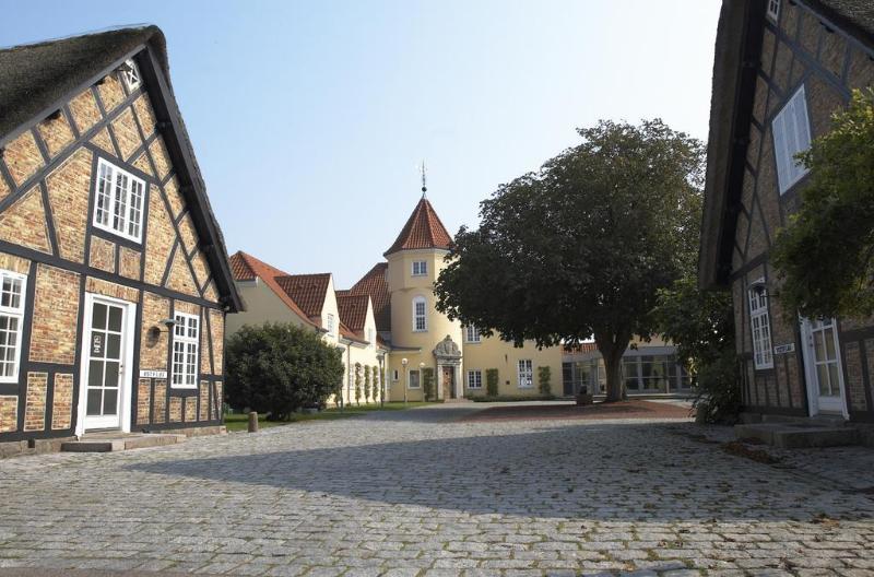 Gl. Avernaes Sinatur Hotel & Konference Ebberup Exterior foto